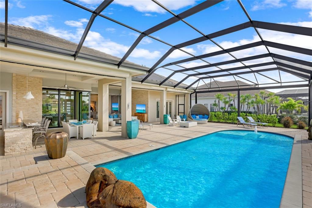 ESPLANADE - Residential