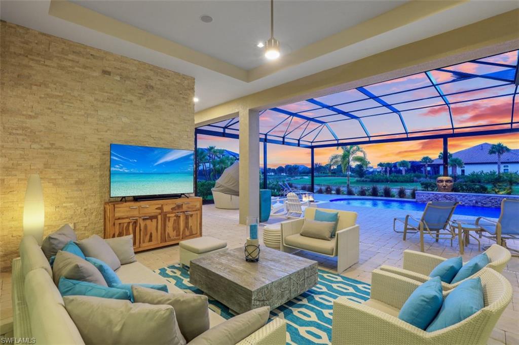 ESPLANADE - Residential