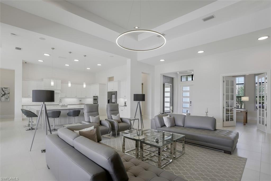 ESPLANADE - Residential