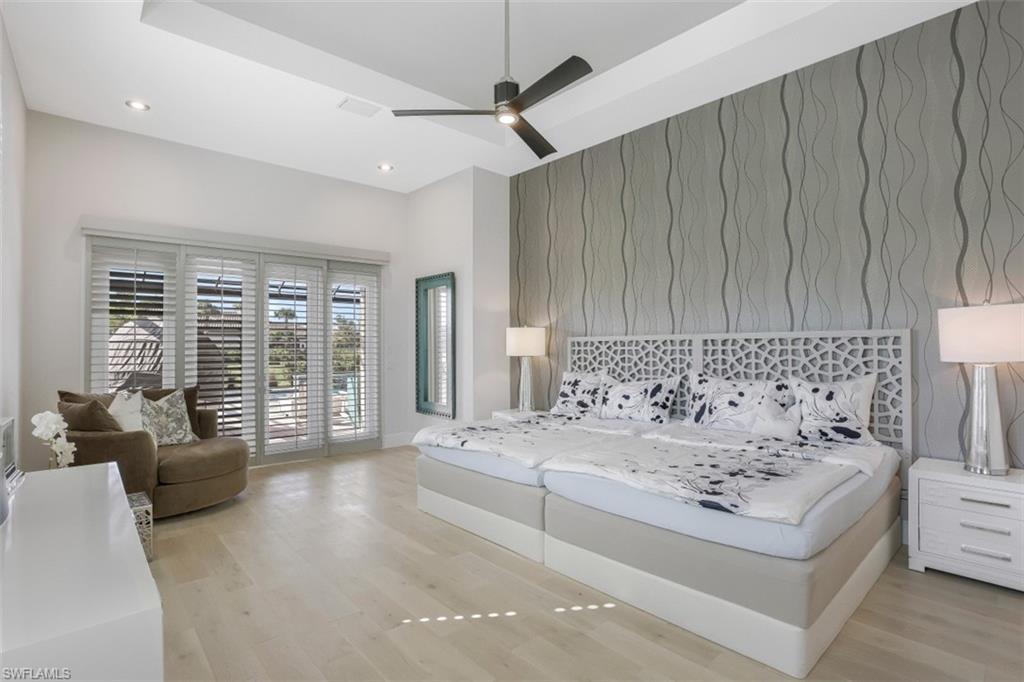 ESPLANADE - Residential