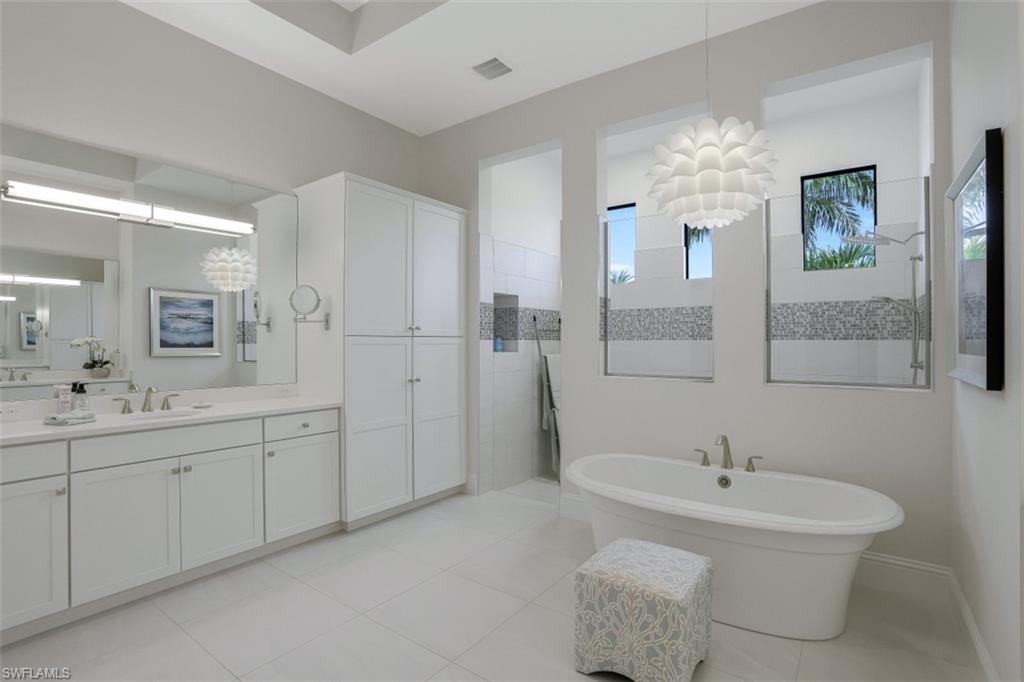 ESPLANADE - Residential