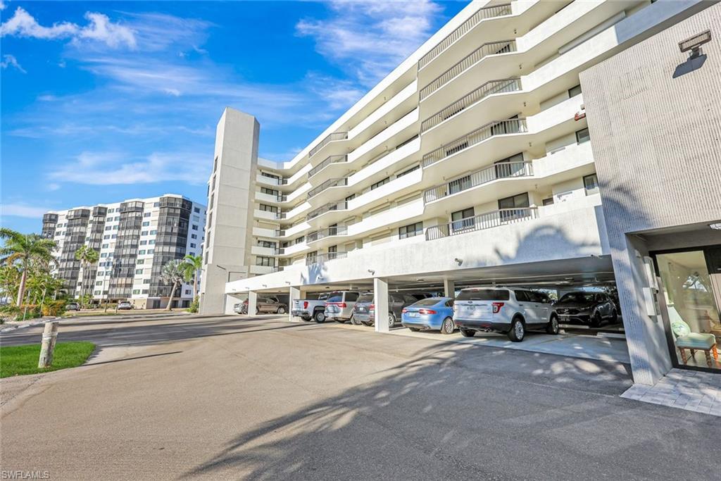 THE PALMS OF BAY BEACH - Residential