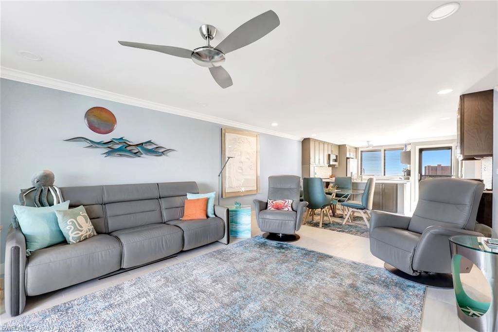 THE PALMS OF BAY BEACH - Residential