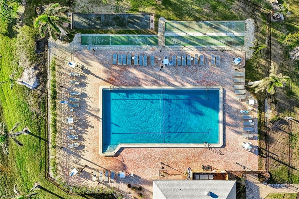 THE PALMS OF BAY BEACH - Residential