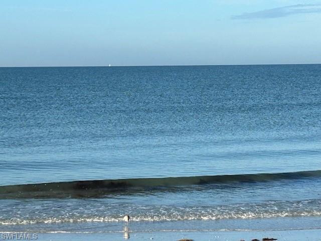 THE PALMS OF BAY BEACH - Residential