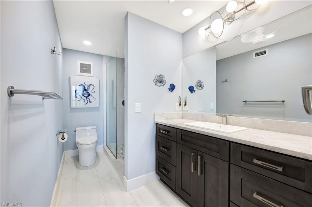 THE PALMS OF BAY BEACH - Residential