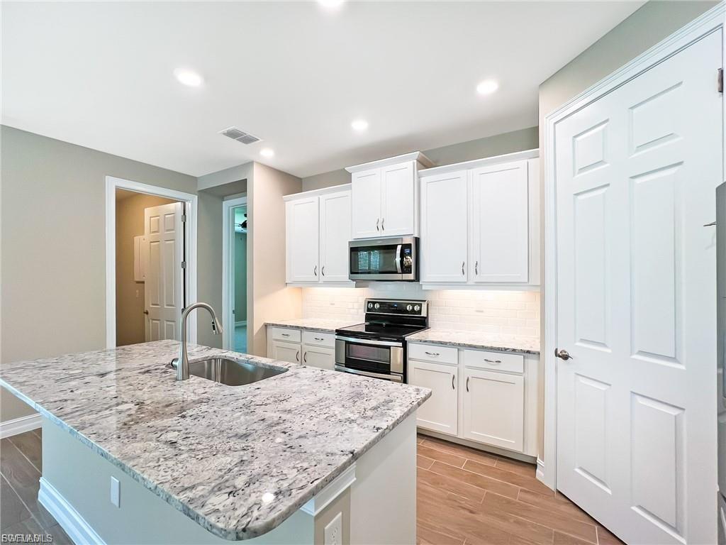 MAGNOLIA LANDING - Residential Lease