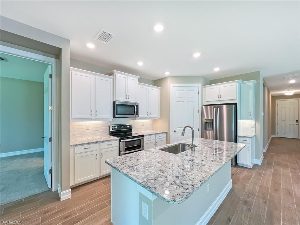 MAGNOLIA LANDING - Residential Lease