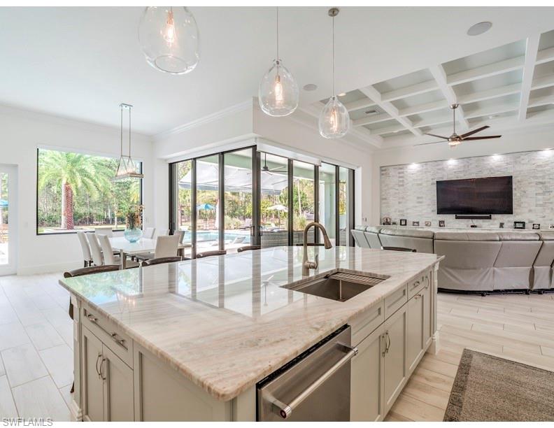 SAN CARLOS ESTATES - Residential