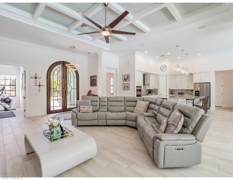 SAN CARLOS ESTATES - Residential