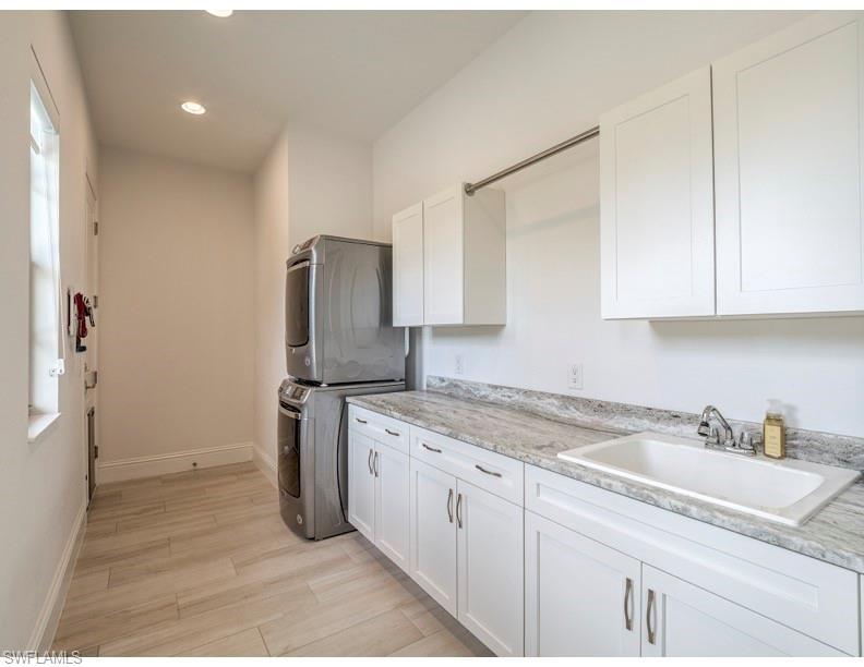 SAN CARLOS ESTATES - Residential