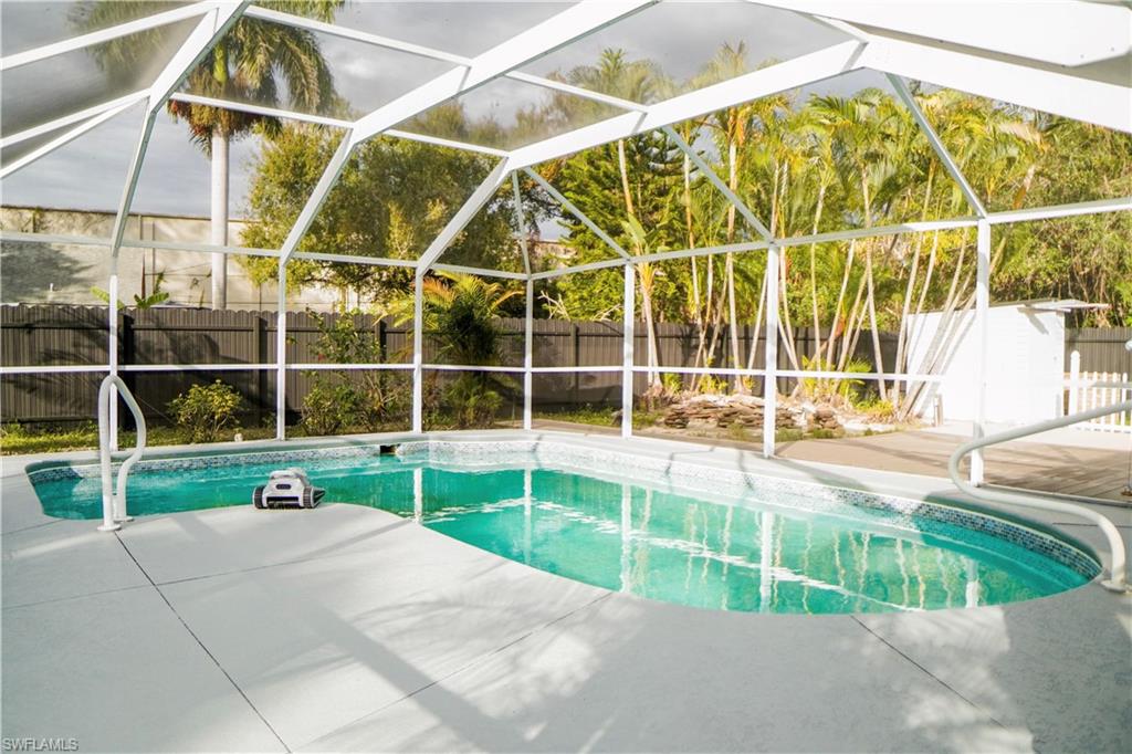 NORTH FORT MYERS - Residential