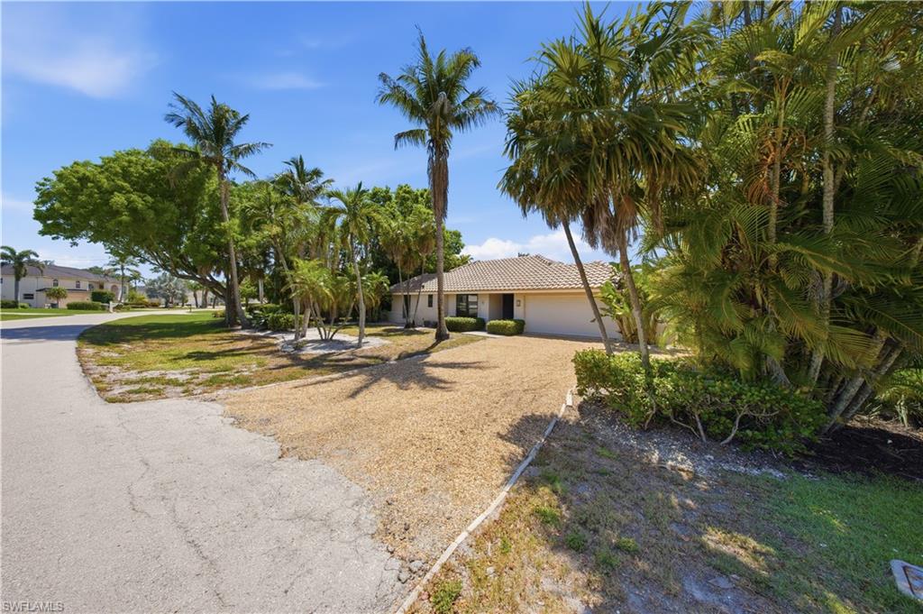 BEACHVIEW COUNTRY CLUB ESTATES - Residential