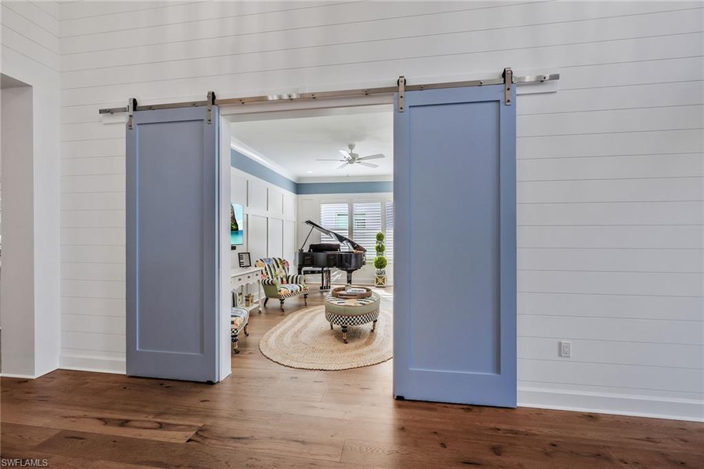 VALENCIA TRAILS - Residential