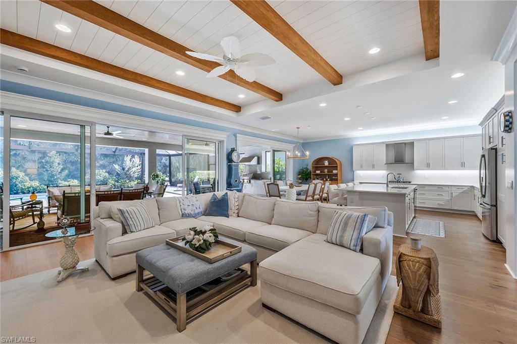 VALENCIA TRAILS - Residential