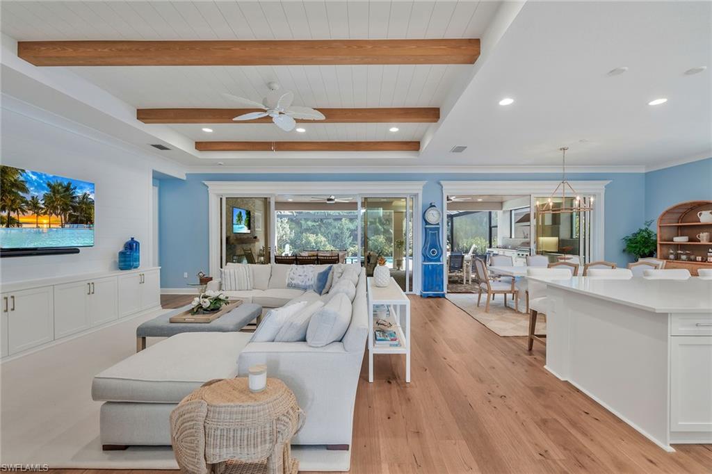 VALENCIA TRAILS - Residential