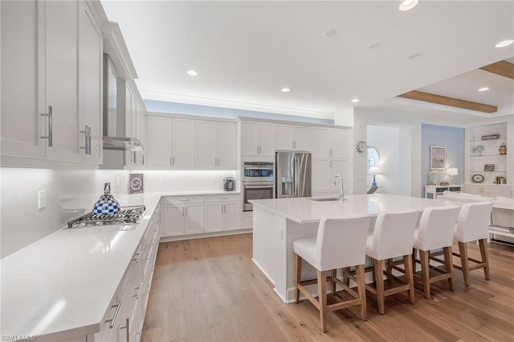 VALENCIA TRAILS - Residential