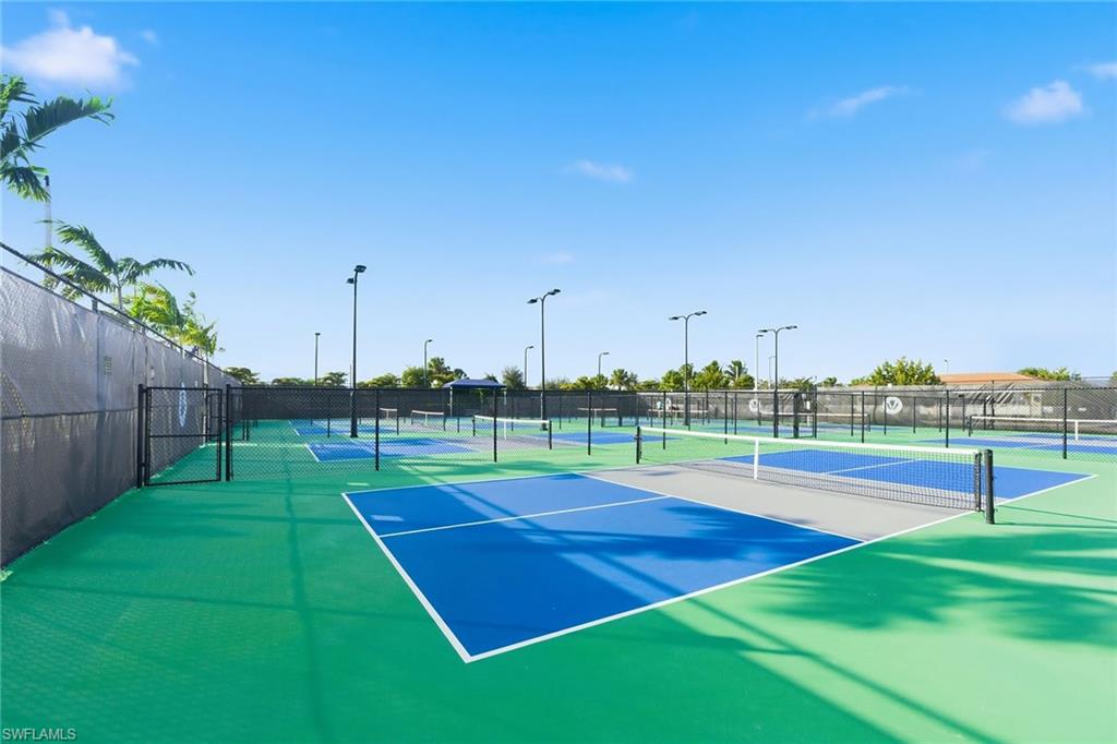 VALENCIA TRAILS - Residential