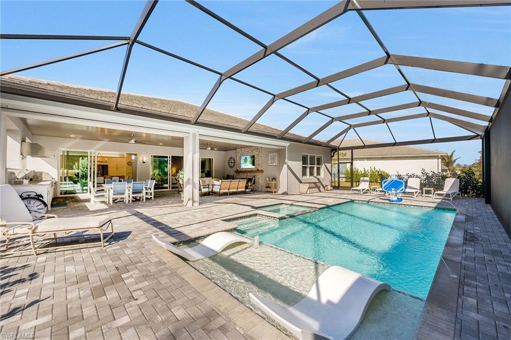 VALENCIA TRAILS - Residential