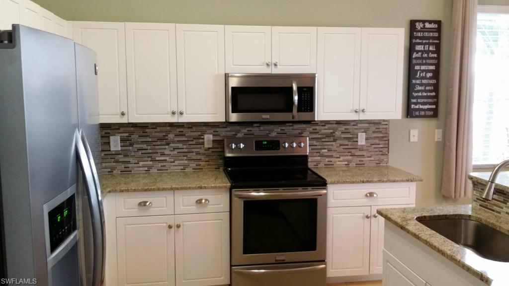 CORAL LAKES - Residential