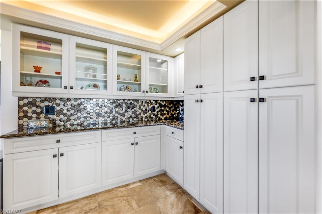 CRECIENTE CONDO NORTH - Residential