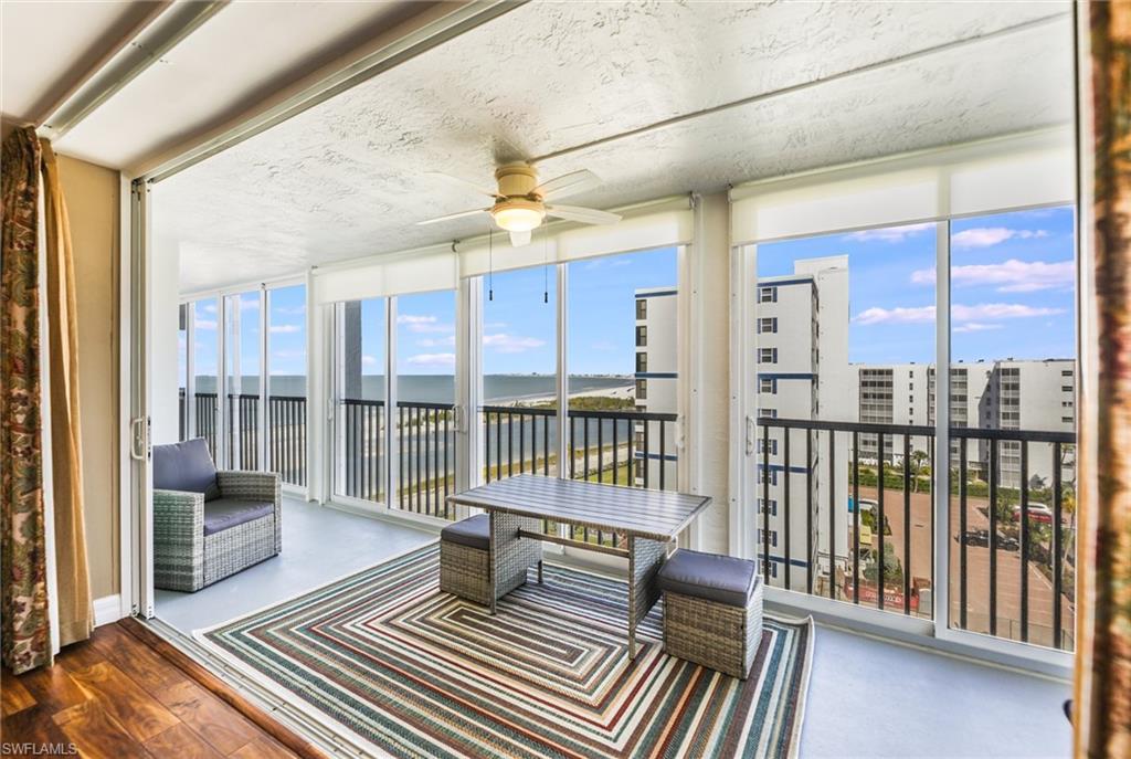 CRECIENTE CONDO NORTH - Residential