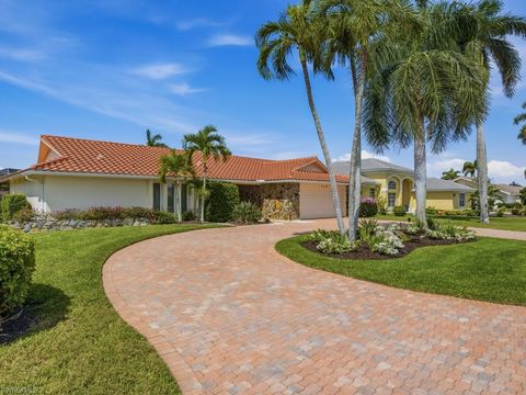 Photo of 314 Torrey Pines PT, NAPLES, FL 34113 (MLS # 226016442)