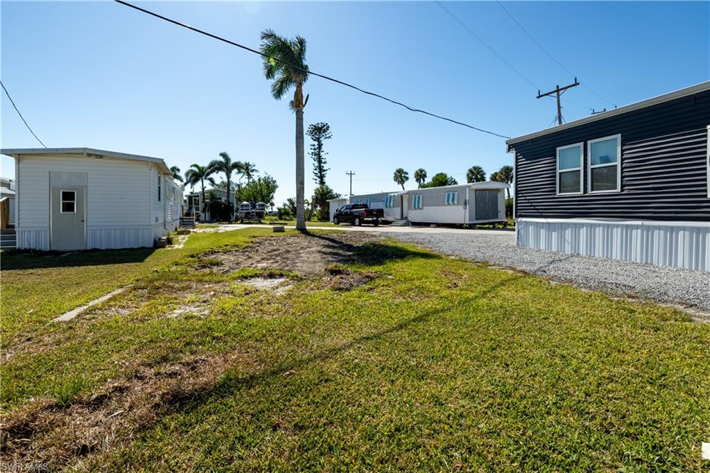 CAPN MACS MOBILE HOME - Land