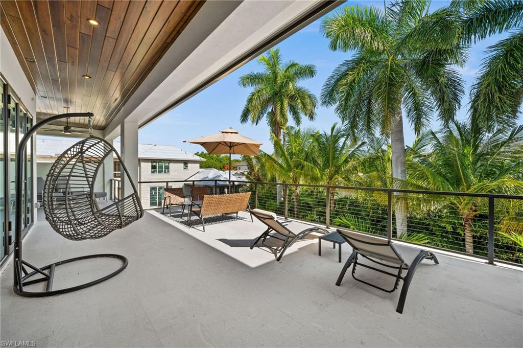 AQUALANE SHORES - Residential