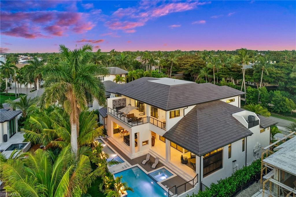 AQUALANE SHORES - Residential