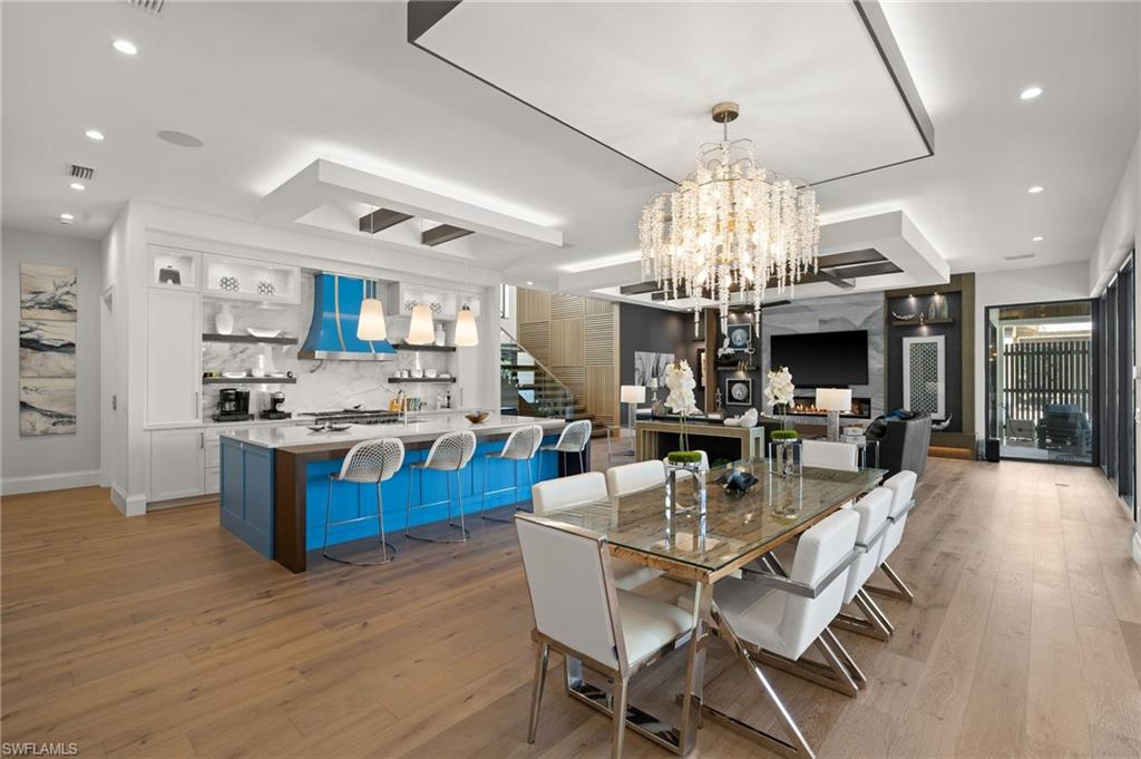 AQUALANE SHORES - Residential