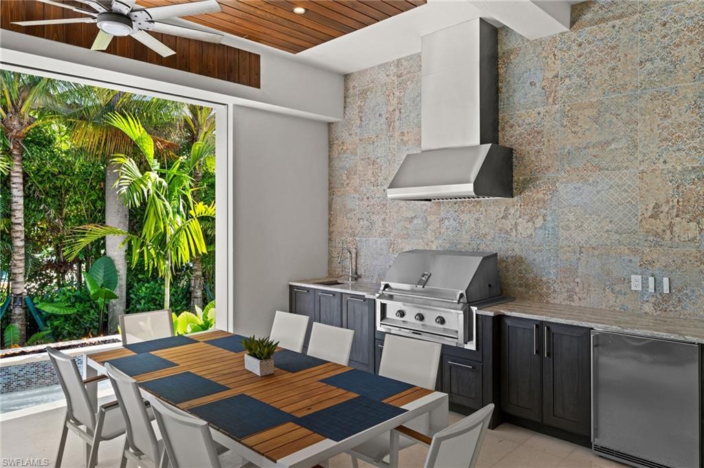 AQUALANE SHORES - Residential