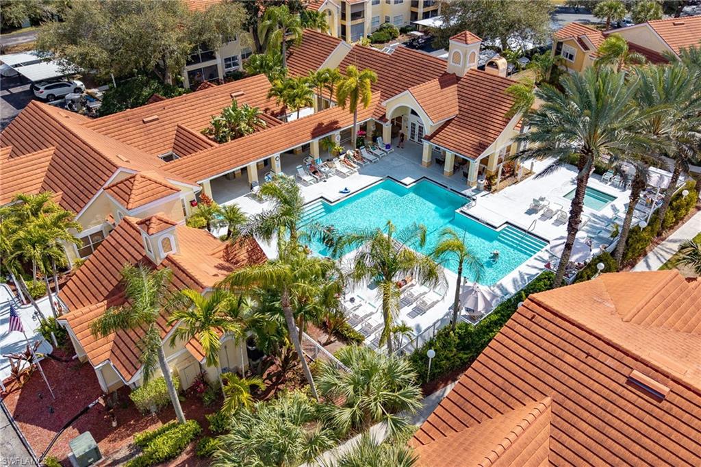 VENETIAN PALMS - Residential