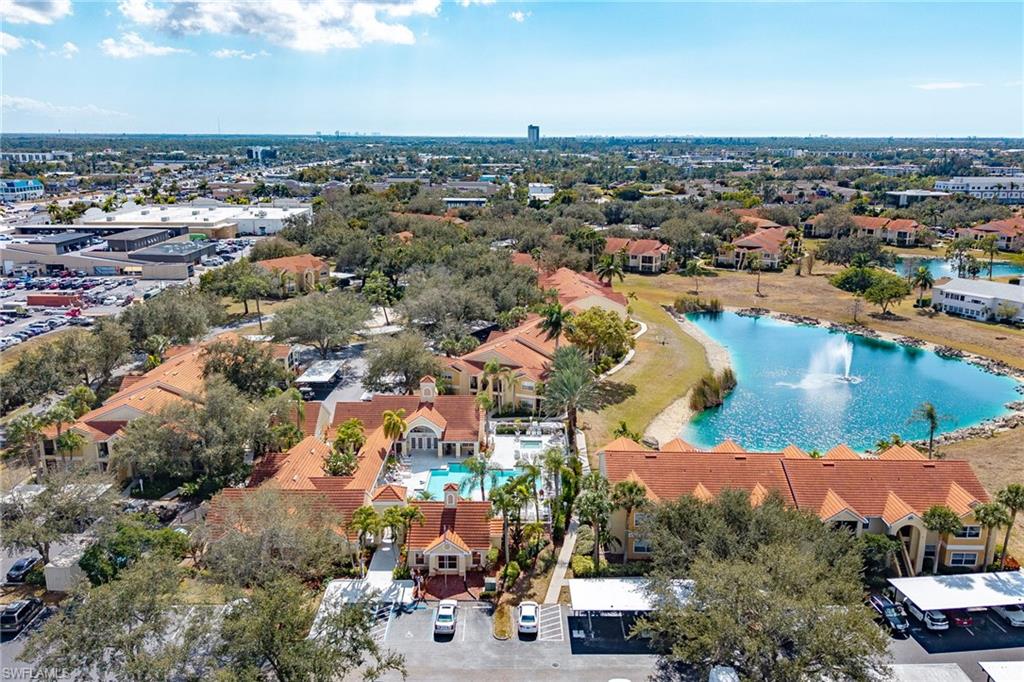 VENETIAN PALMS - Residential