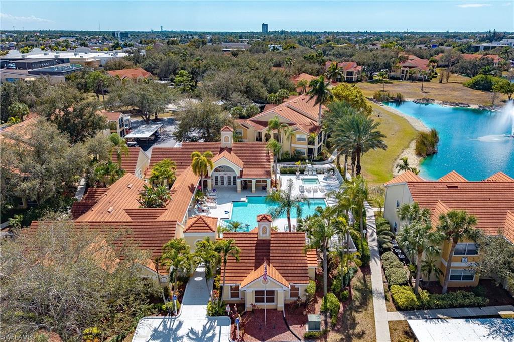 VENETIAN PALMS - Residential