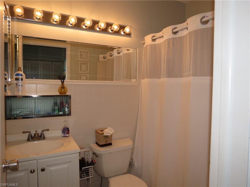 AQUARIUS APTS OF MARCO ISLAND - Residential