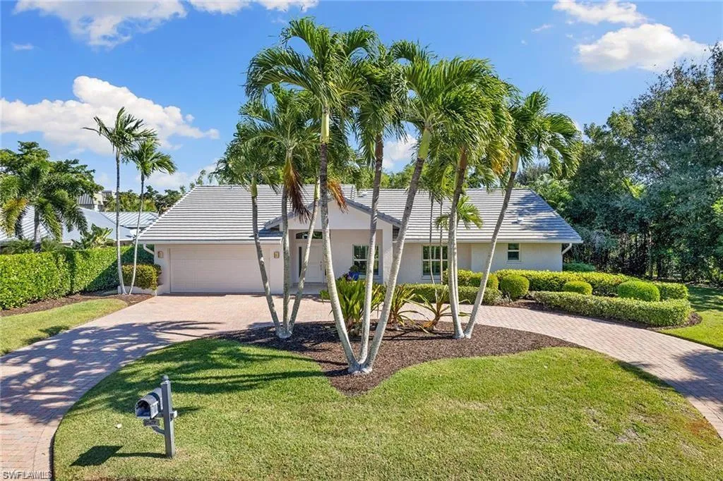 Naples, Florida 34103, United States, 3 Bedrooms Bedrooms, ,4 BathroomsBathrooms,Residential,Active,54947
