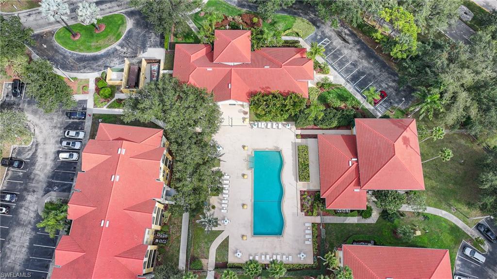 ROYAL GREENS - Residential