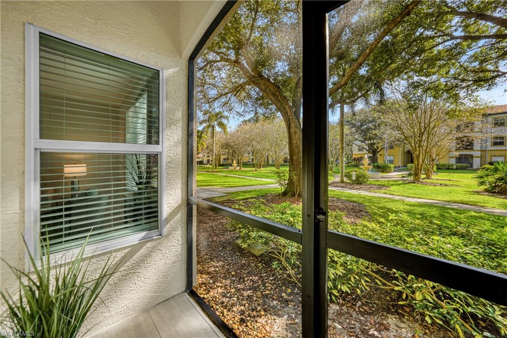 ROYAL GREENS - Residential