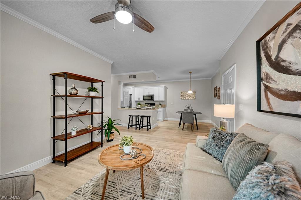 ROYAL GREENS - Residential