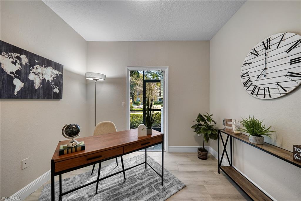 ROYAL GREENS - Residential