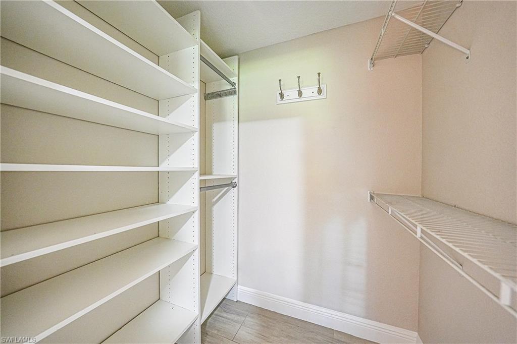 ROYAL GREENS - Residential