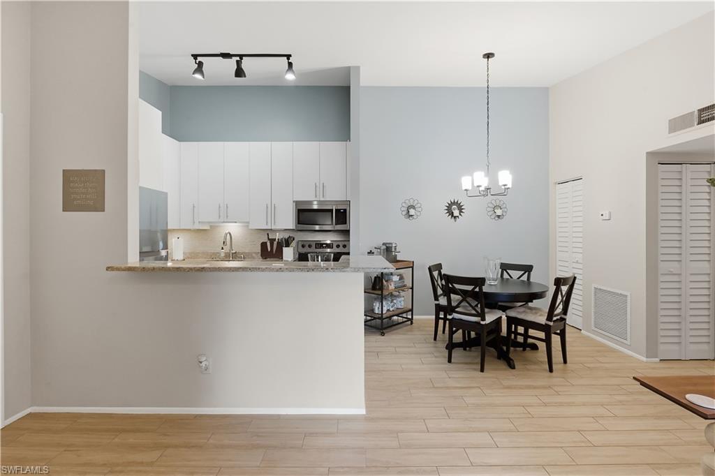 SUMMERLIN WOODS - Residential