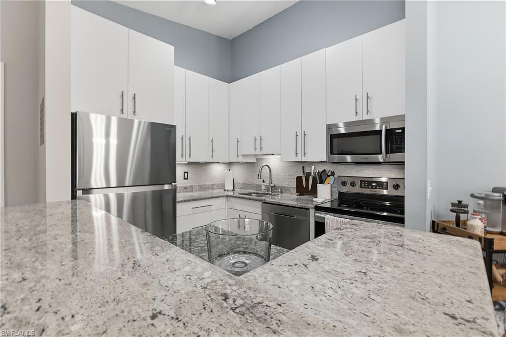 SUMMERLIN WOODS - Residential