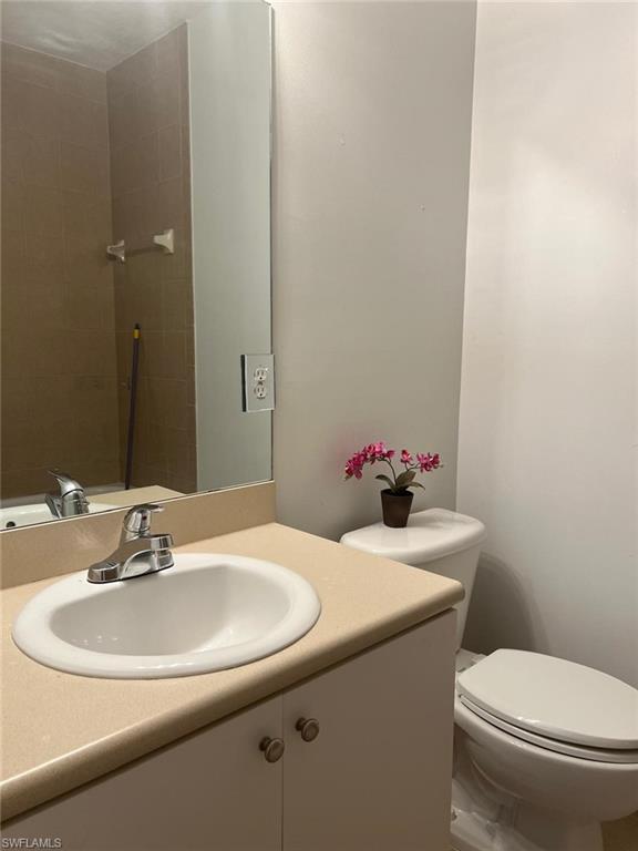 THE COVE AT SIX MILE - Residential Lease