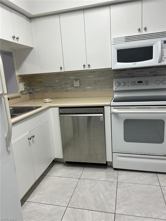 THE COVE AT SIX MILE - Residential Lease