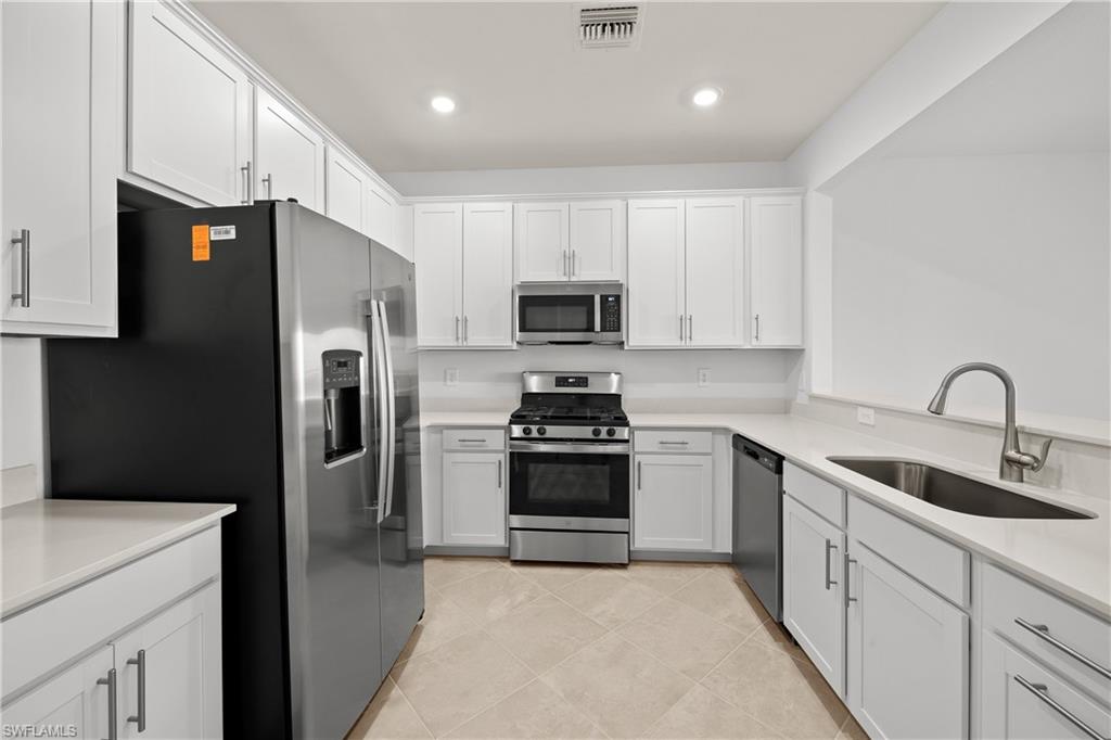 TUCKERS COVE - Residential