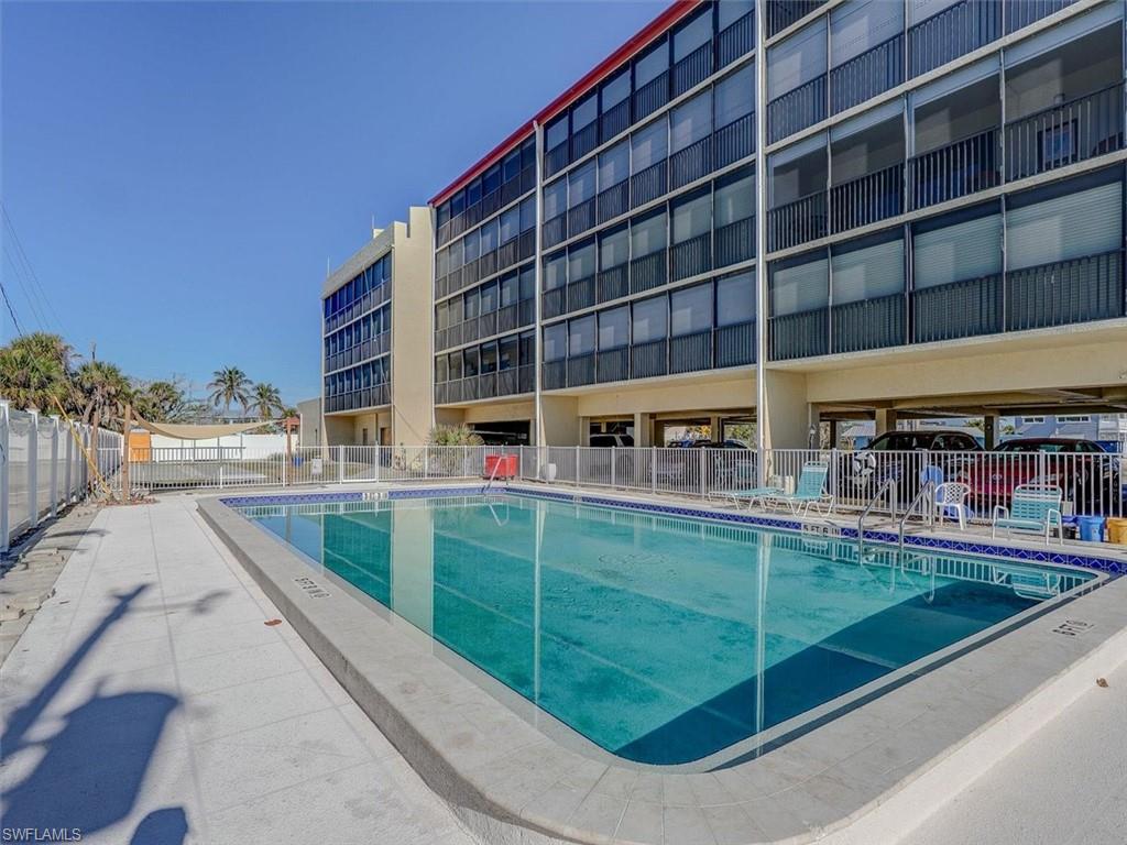 COQUINA CONDO - Residential