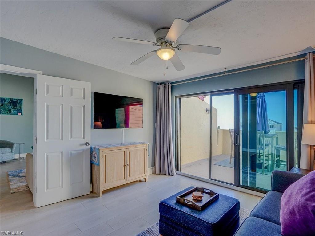 COQUINA CONDO - Residential