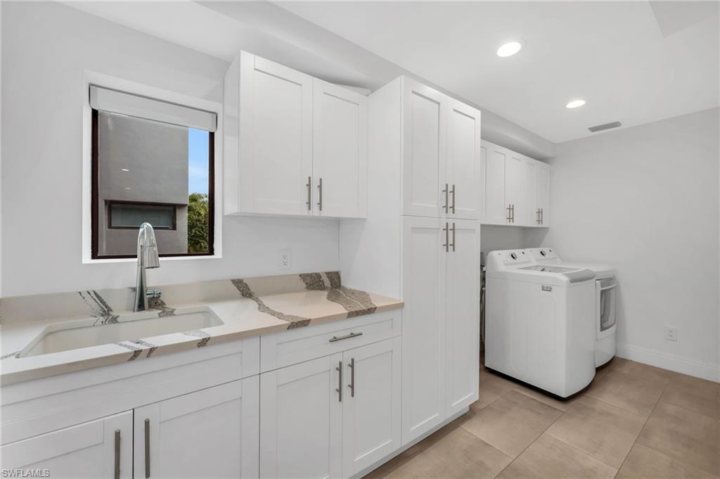 LIVINGSTON WOODS - Residential